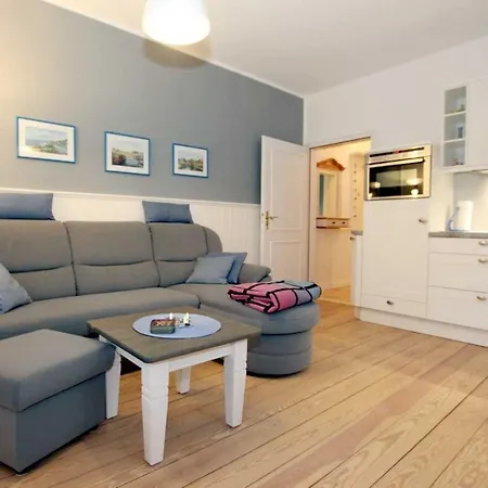 Appartement Badestra_e 94_ Whg_ 2_ Haus Am Wal